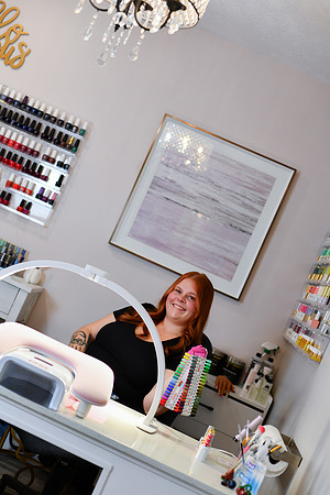 Blush Beauty Bar [Nail Tech] 37