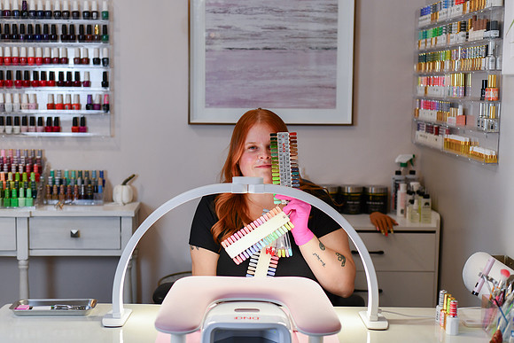 Blush Beauty Bar [Nail Tech] 41