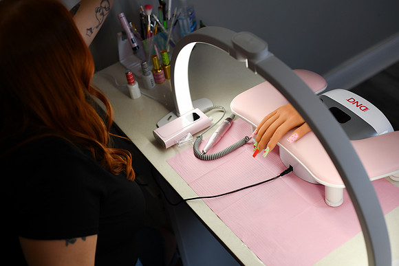 Blush Beauty Bar [Nail Tech] 44