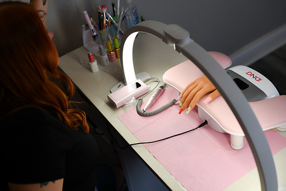 Blush Beauty Bar [Nail Tech] 45