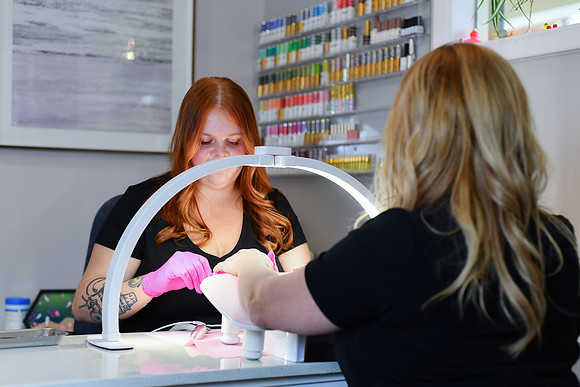 Blush Beauty Bar [Nail Tech] 62