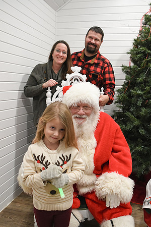 Santa Family 02