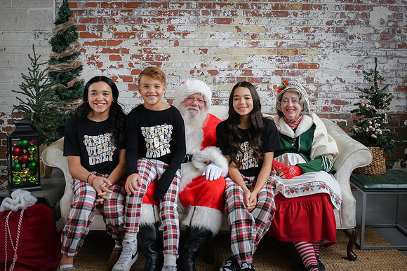 2024 Santa [Houghtaling] 36