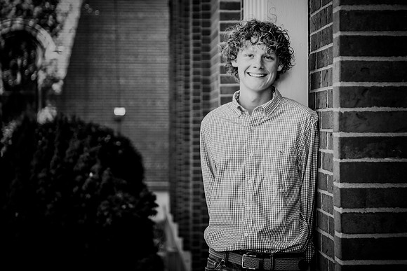 gavin [mhs class of 2023] peek 21