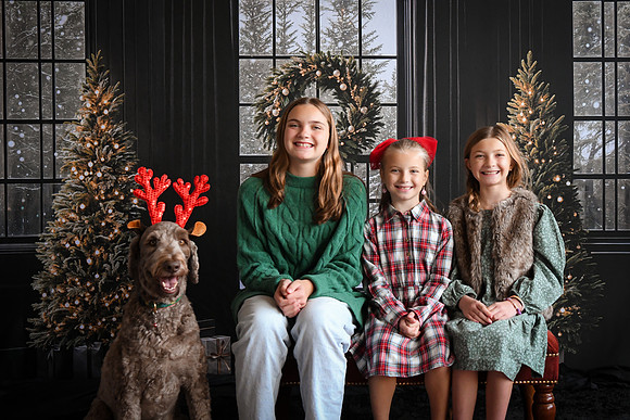 Sublett Family [Holiday 2024] 26