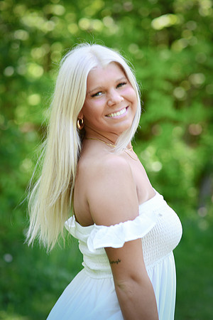 Katie [class of 2024] 020