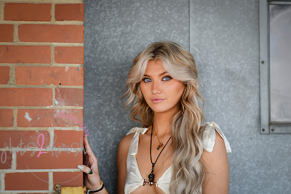 Salon Rootz [individual shots] 164