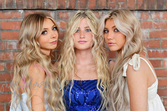 Salon Rootz [group shots indoor] 140