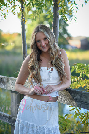 Marin Senior Peek 04