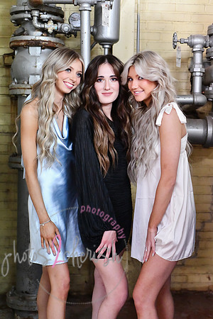 Salon Rootz [group shots indoor] 117