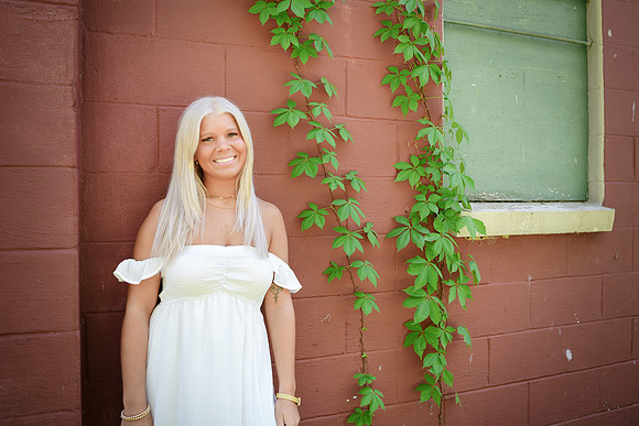 Katie [class of 2024] 029