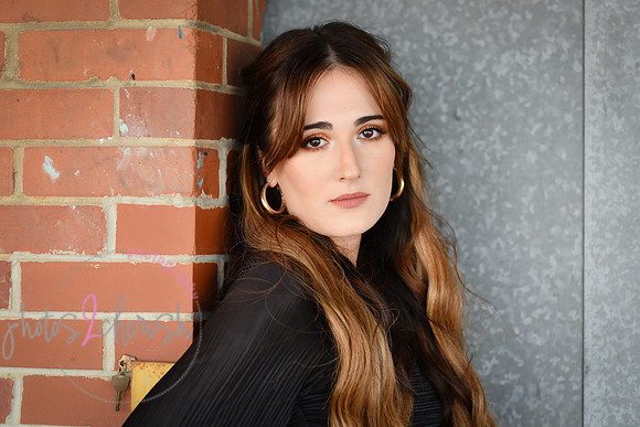 Salon Rootz [individual shots] 204