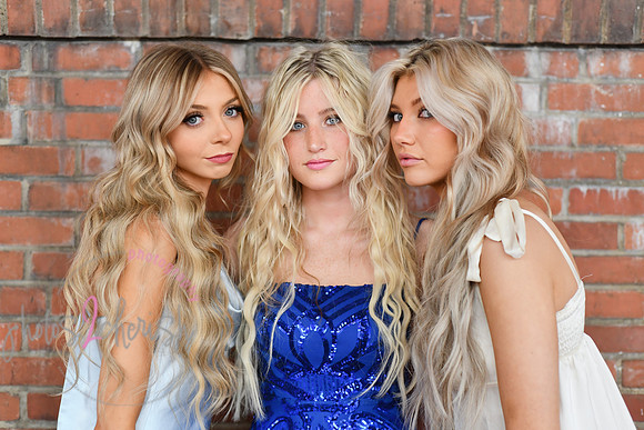 Salon Rootz [group shots indoor] 128