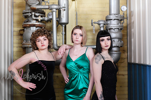 Salon Rootz [group shots indoor] 050