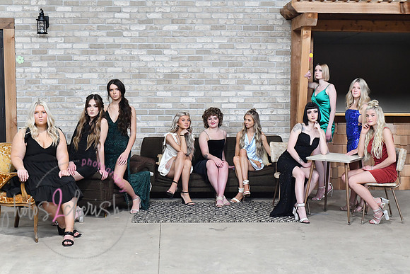 Salon Rootz [entire group] 35