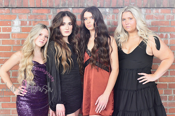 Salon Rootz [group shots indoor] 142
