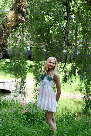 Gwen [MHS Senior] 197