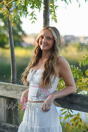 Marin Senior Peek 02