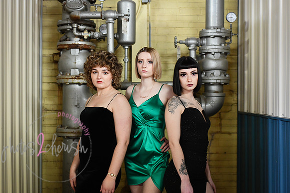 Salon Rootz [group shots indoor] 037