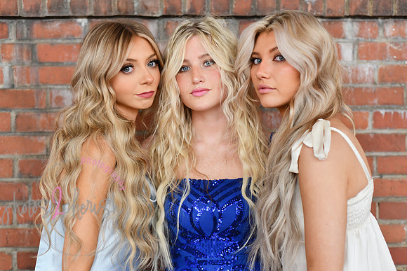 Salon Rootz [group shots indoor] 130