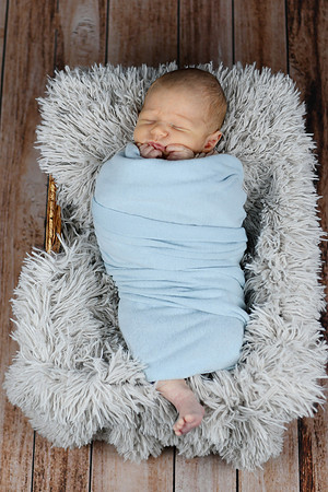 Noah Newborn 011