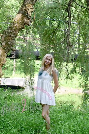 Gwen [MHS Senior] 191