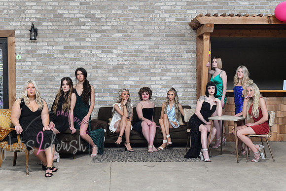 Salon Rootz [entire group] 36