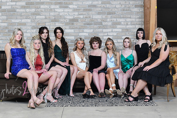 Salon Rootz [entire group] 42