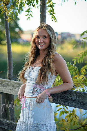 Marin Senior Peek 01