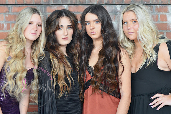 Salon Rootz [group shots indoor] 034