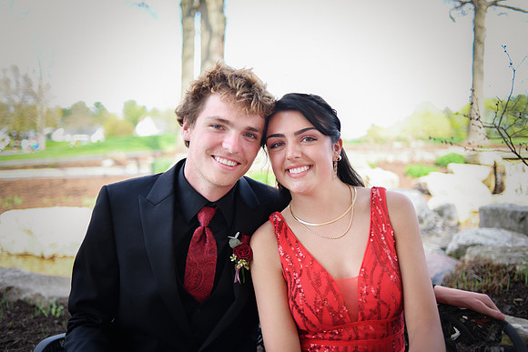 Cloverleaf [prom] peek 09