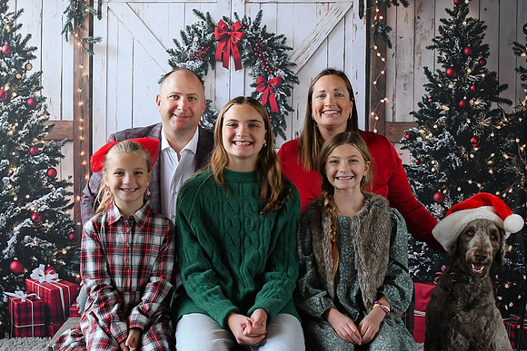 Sublett Family [Holiday 2024] 06