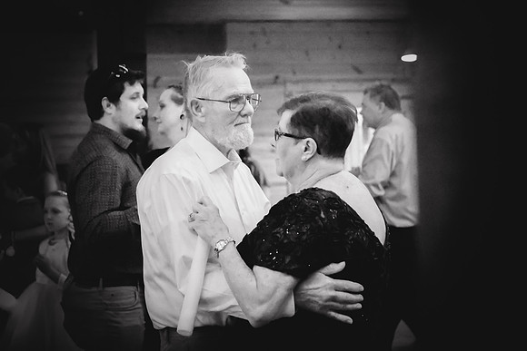 Piper & Eddie [dancing] 072