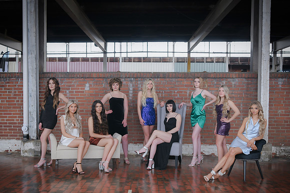 Salon Rootz entire group 23