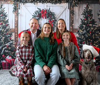 Sublett Family [Holiday 2024] 07