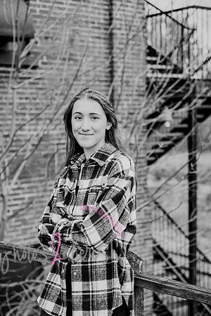Carmella [MHS Class of 2025] proofs 074