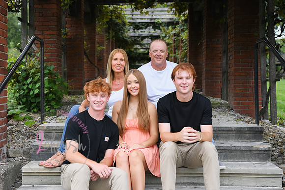 family [peek] 14