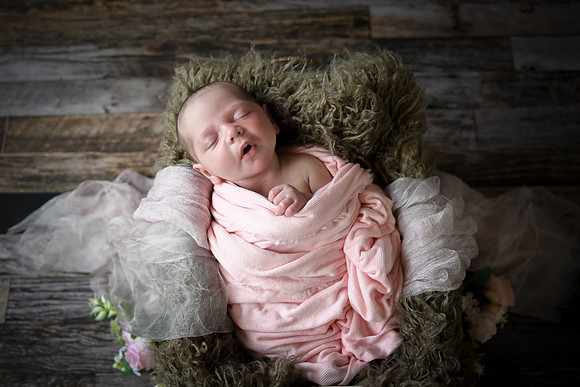 Jade Newborn [peek] 04