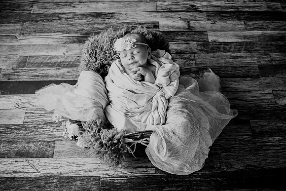 Jade Newborn [peek] 09