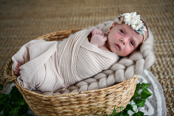 Jade Newborn [peek] 45