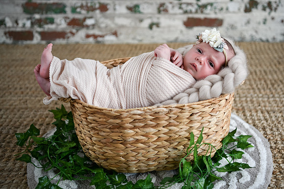 Jade Newborn [peek] 47