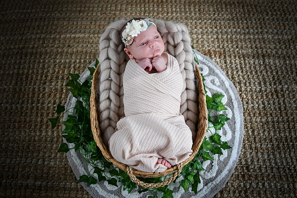 Jade Newborn [peek] 38