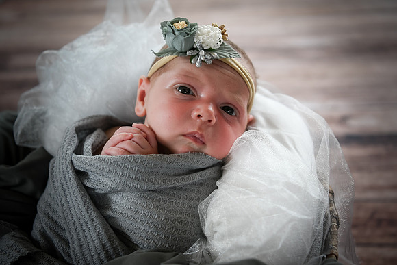 Jade Newborn [peek] 25
