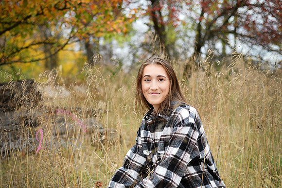 Carmella [MHS Class of 2025] proofs 019