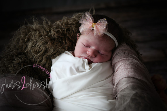 Alivia newborn 028