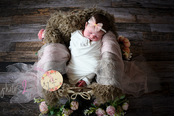 Alivia newborn 031