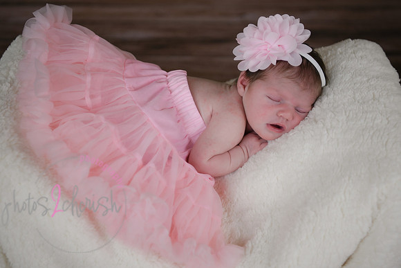 Alivia newborn 048
