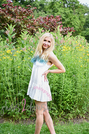 Gwen [MHS Senior] 163