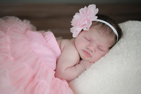 Alivia newborn 065