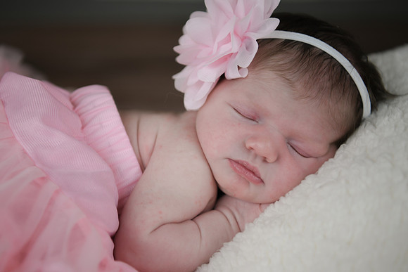 Alivia newborn 071